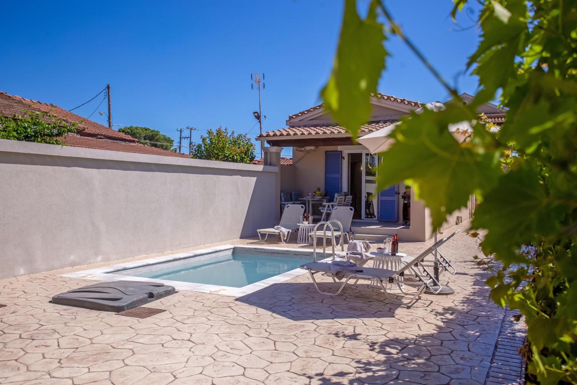 Cosmos Villas Angelina Agios Georgios  Exterior photo